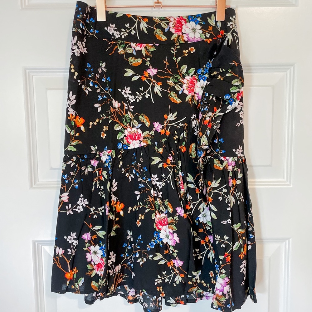 Target knee length floral skirt - XS